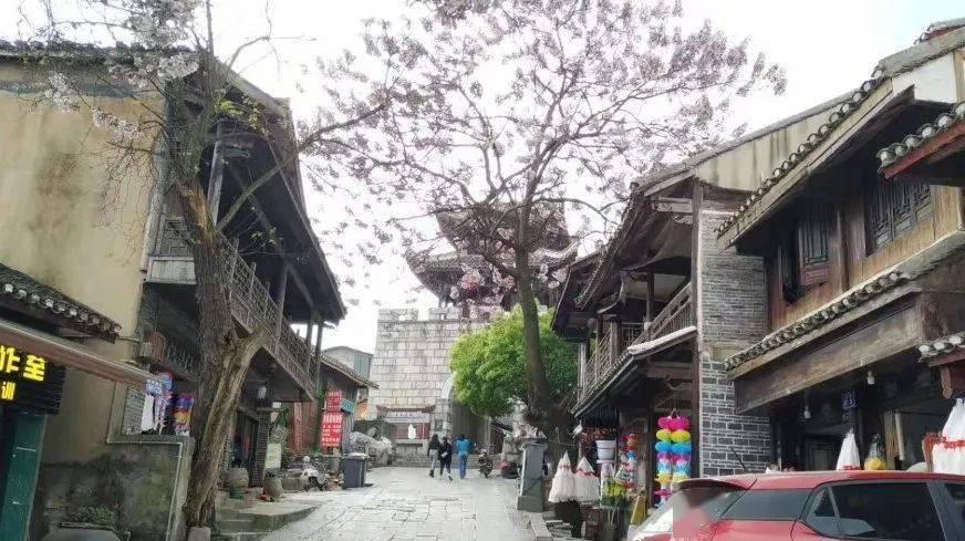 《长津湖》票房比《战狼2》多1亿，打破纪录89次，你如何看待这个数据？游戏画面